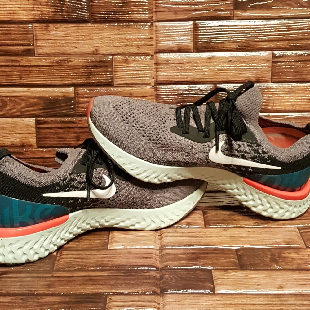 Womans nike react running shoes